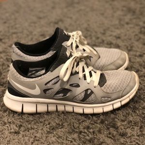 Nike Free Run 2 - Gray, White & Black